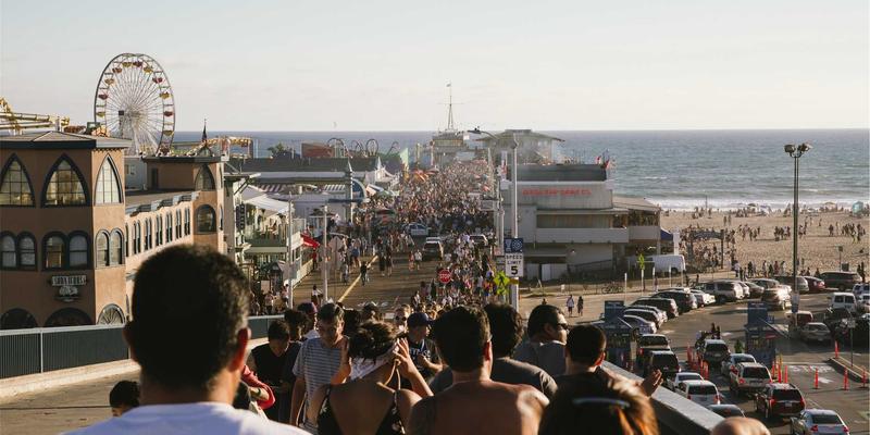 电商运营新引擎：如何策划一场从预热到二次传播的爆款线上直播营销活动