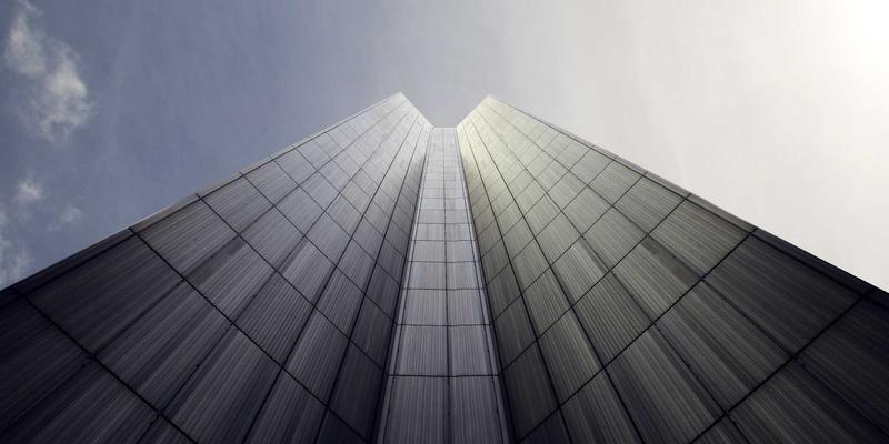 网络营销双引擎：SEO与社交媒体营销的协同战略